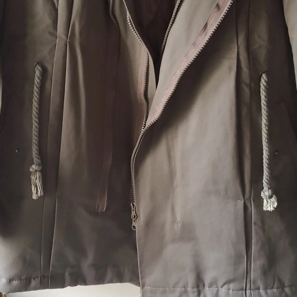 Jacket - Picture 3 of 10